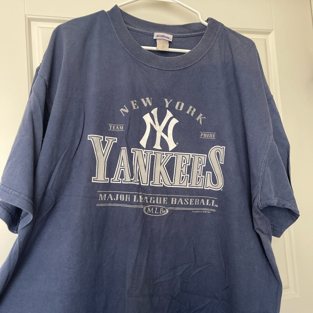 New York Yankees Blue T-Shirt